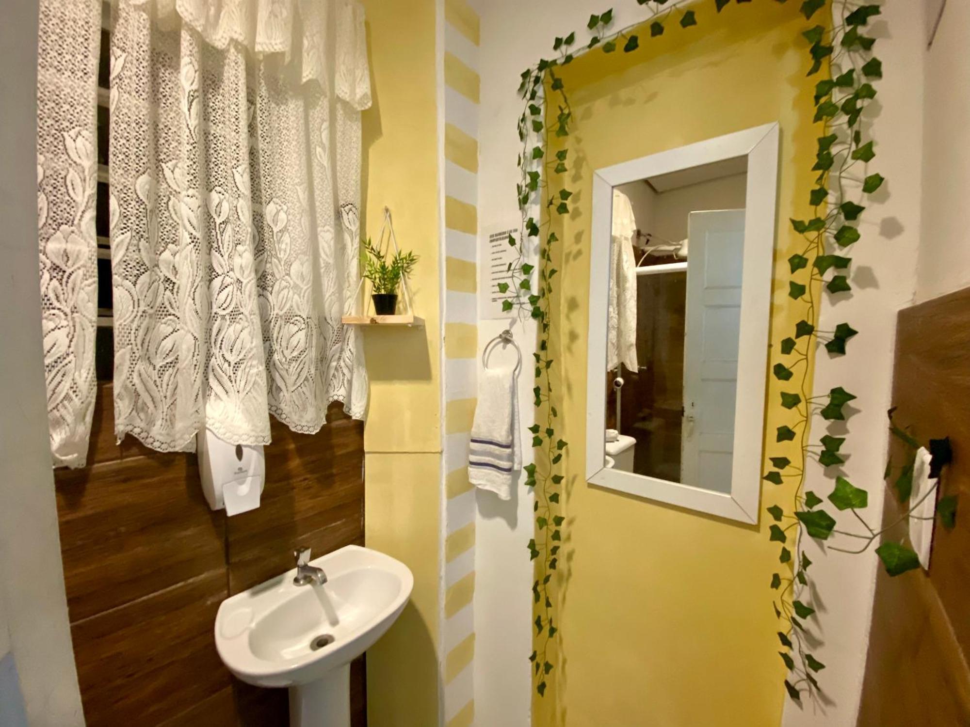 Casa Da Vo Lila - Quartos Privativos Ao Lado Do Metro Mariana E Ana Rosa! Seu Cantinho Em Sp Albergue São Paulo